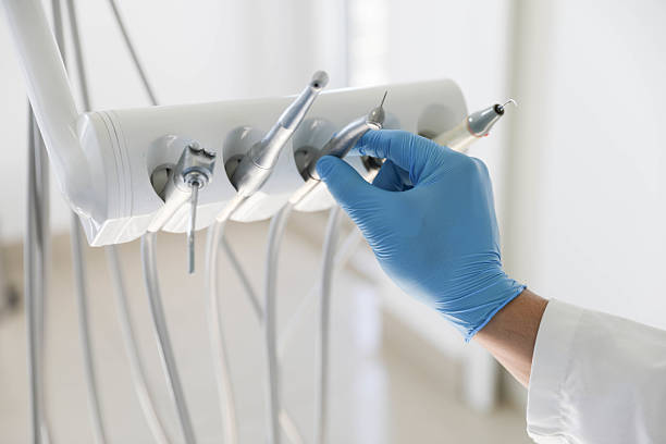 Professional Emergency Dentist technician working in Burns Harbor, IN
